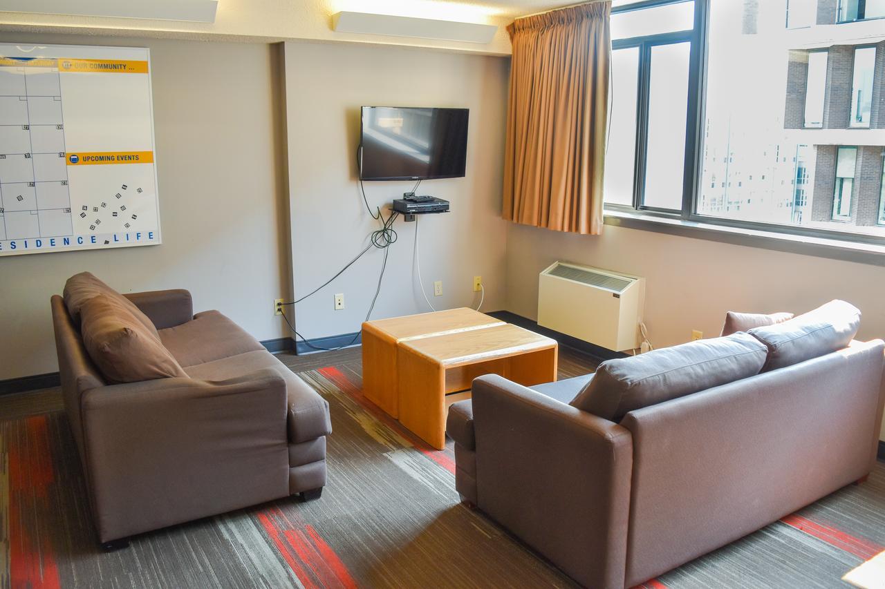 Toronto Metropolitan University-International Living Learning Residence Esterno foto